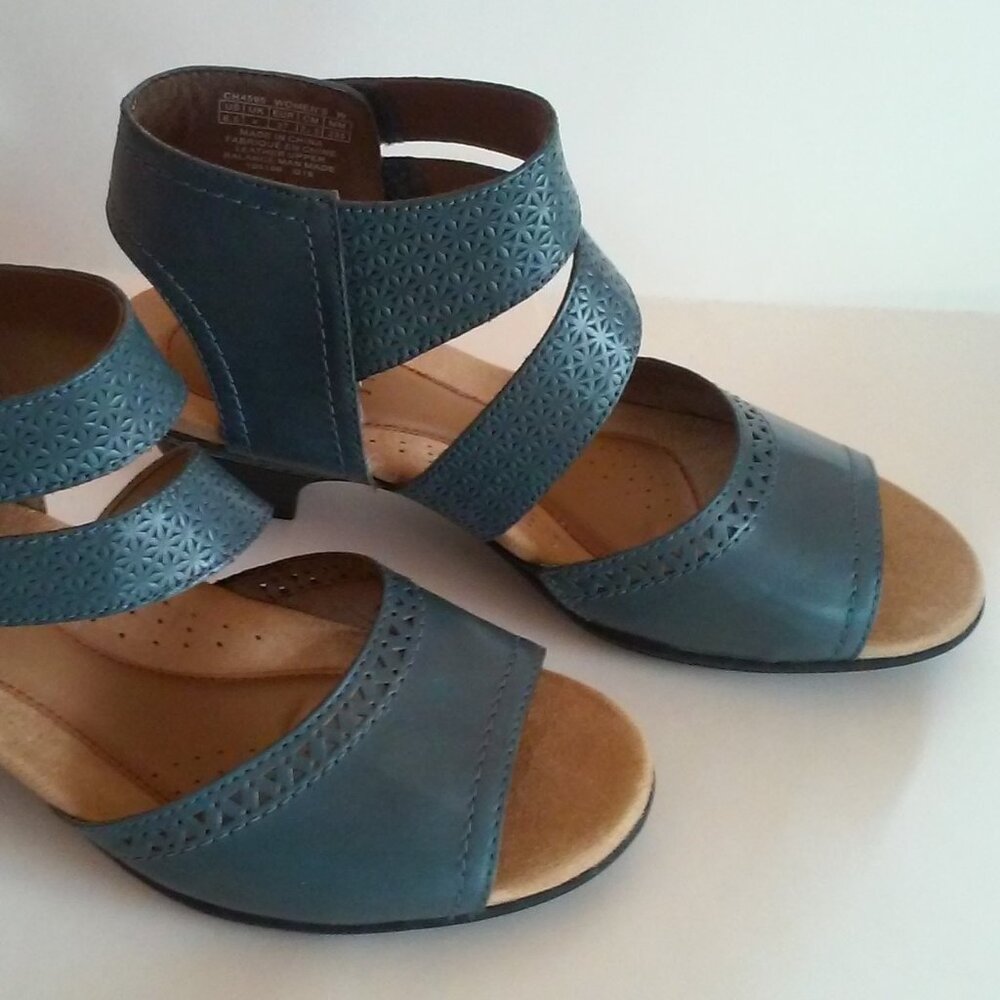 Rockport Cobb Hill - Leather Sandals - 6.5 W